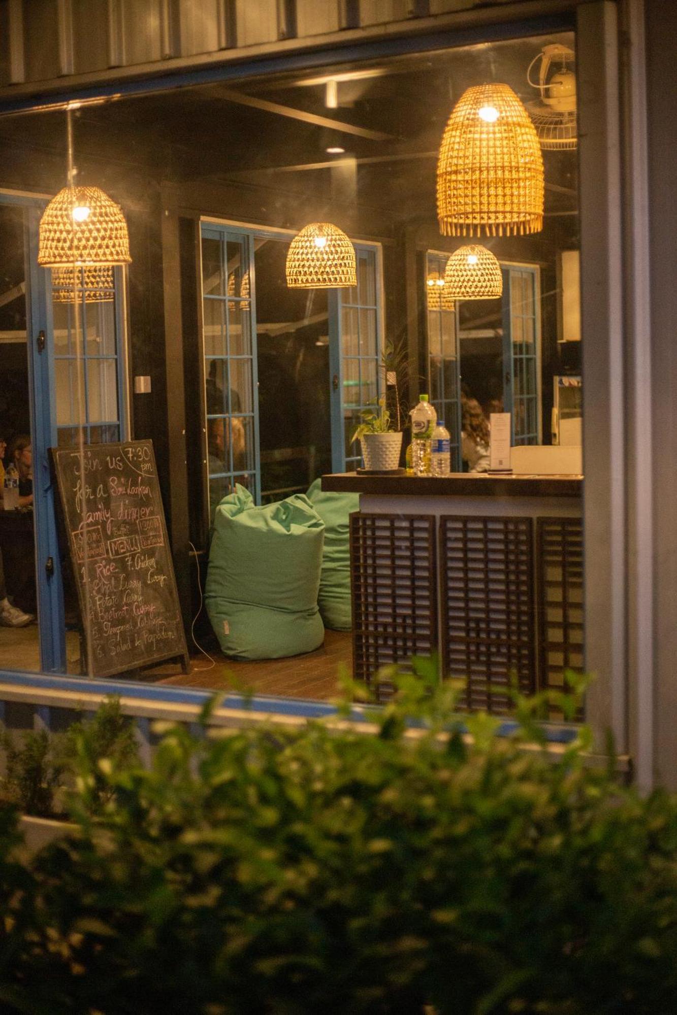 Hangover Hostels Ella Bagian luar foto