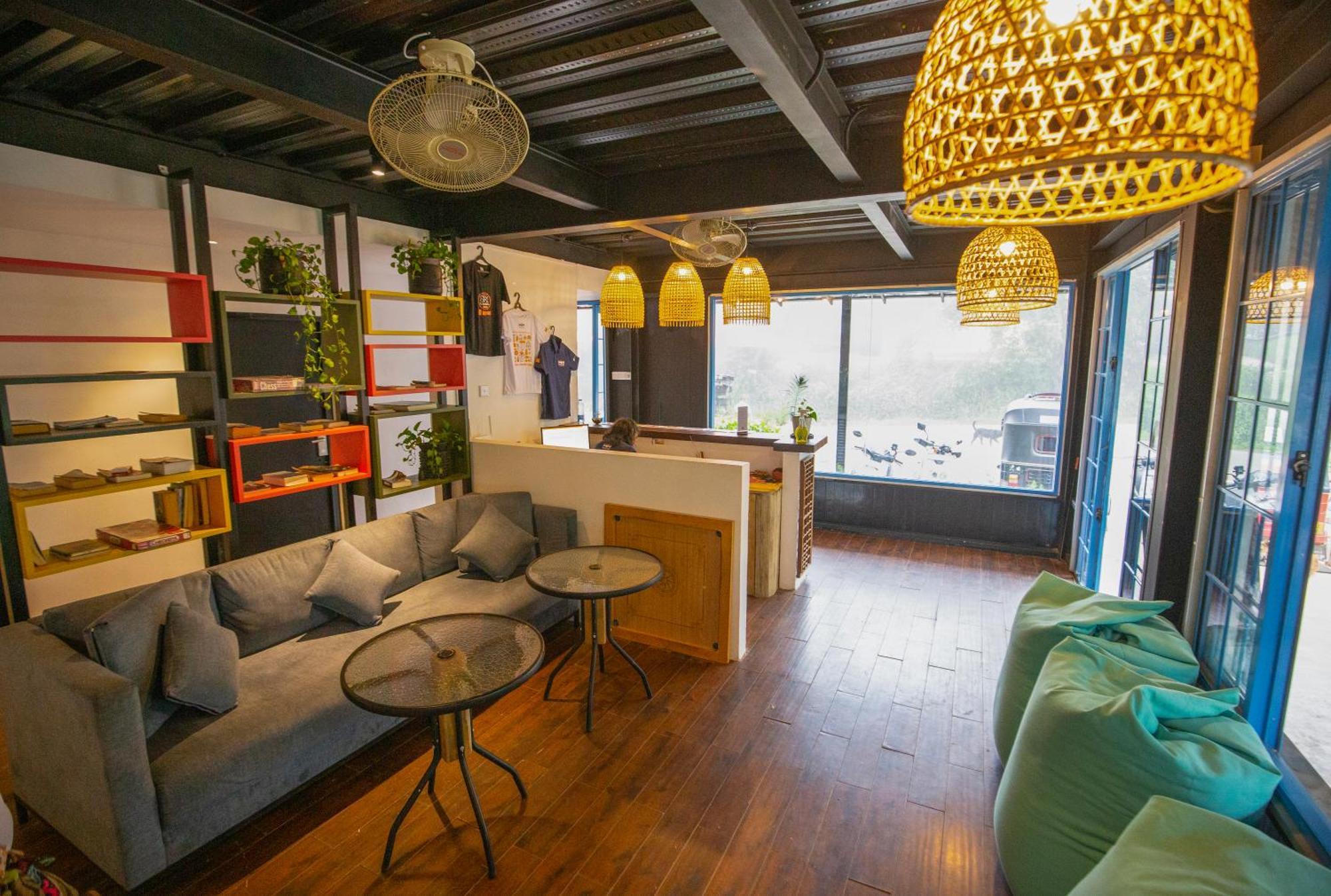 Hangover Hostels Ella Bagian luar foto