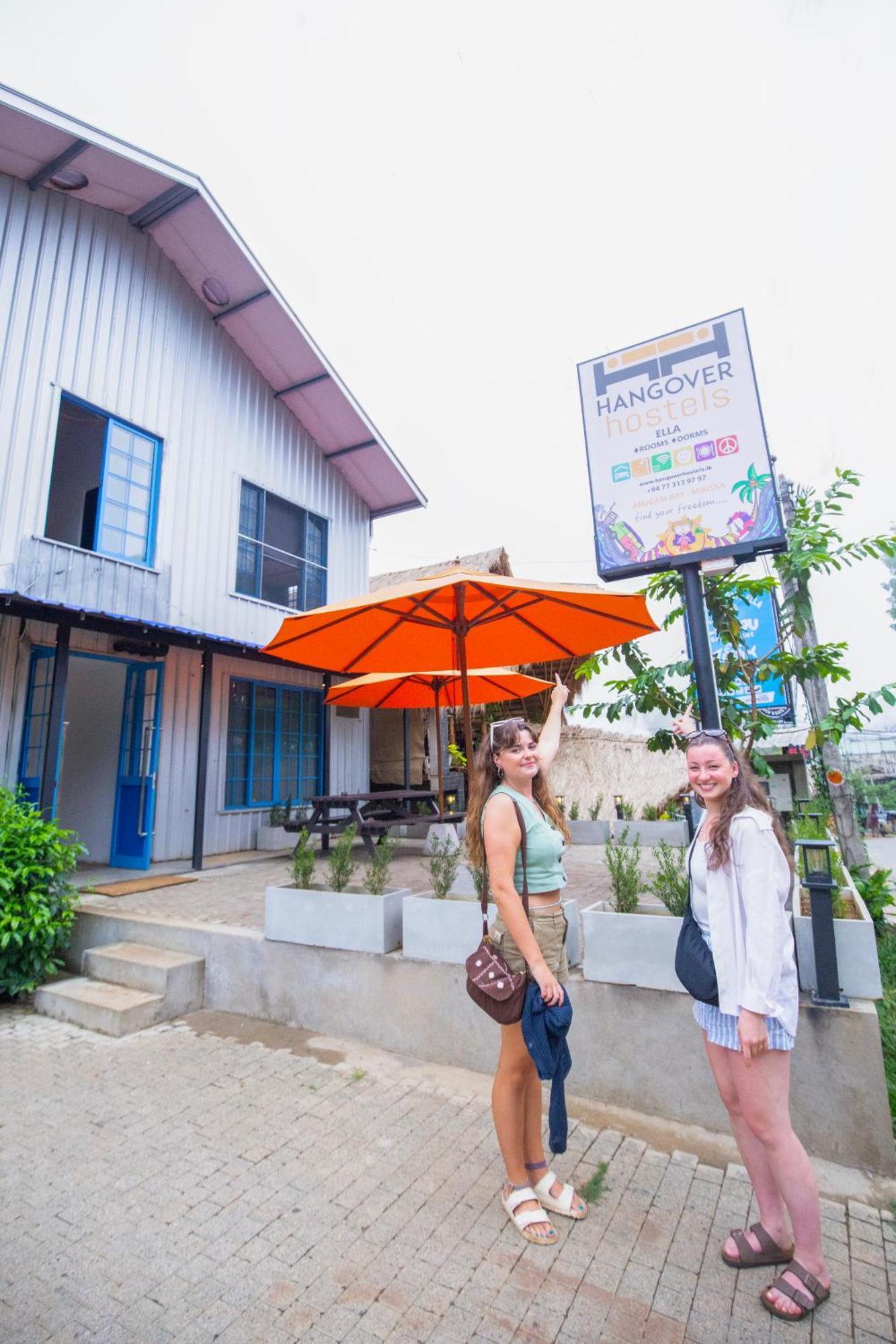 Hangover Hostels Ella Bagian luar foto