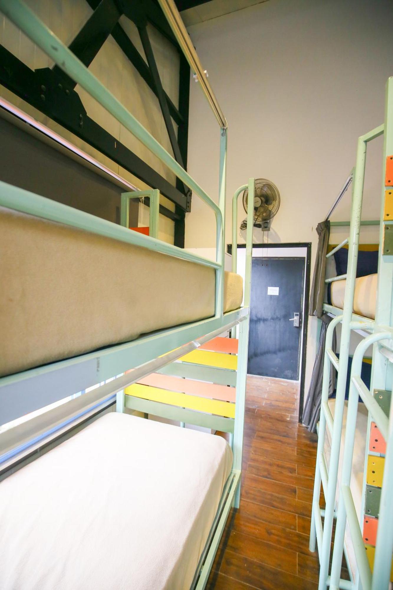Hangover Hostels Ella Bagian luar foto